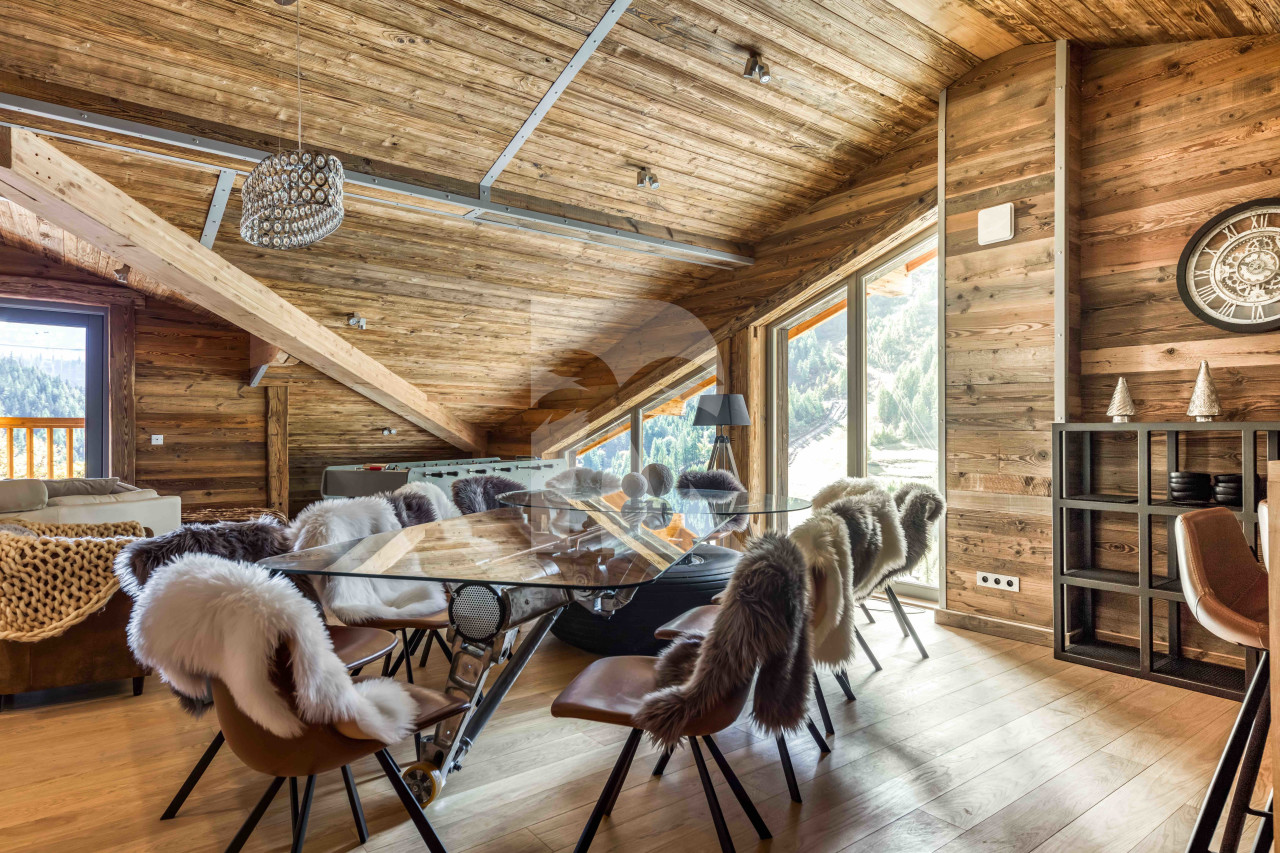 villa in Tignes : Rent this chalet with atypical decoration in Tignes Brevieres. - Photo 0