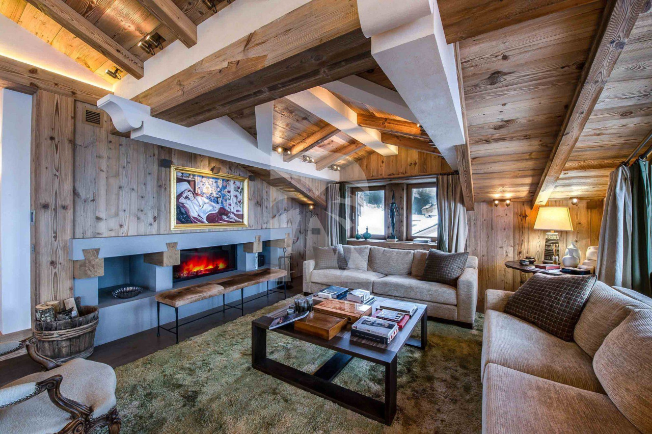 villa in Courchevel : Rent this 6 bedroom chalet with a panoramic view of the peaks of Bellecôte glacier - Photo 3