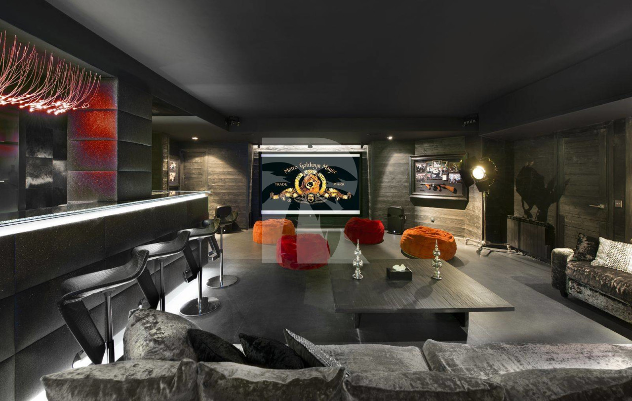 villa in Courchevel : Rent one of the most luxury chalet in Courchevel fully catered. - Photo 6