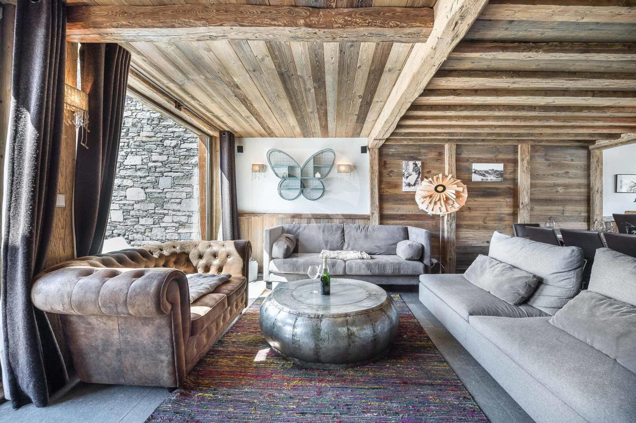 villa in Val d'Isere : Rent this typical chalet located in the Hamlet of Petit Alaska in Val d'Isère. - Photo 0