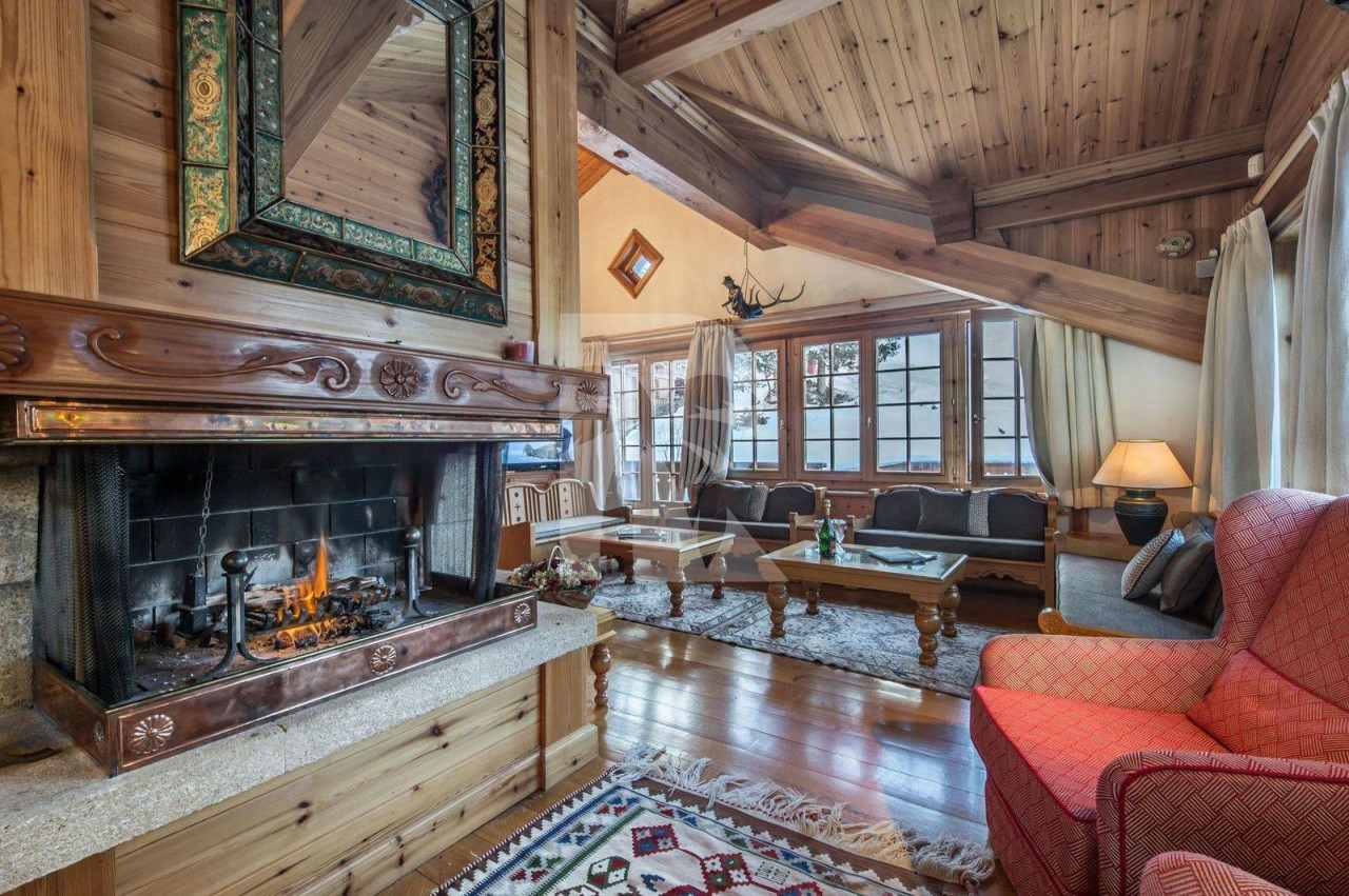 villa in Courchevel : Rent this typical savoyard, ski in ski out chalet in Courchevel Belvedere. - Photo 3
