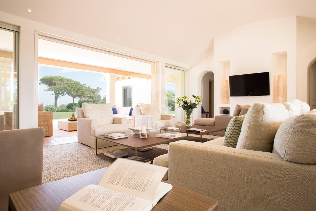 villa in St Tropez : Rent this extraordinary property  nestled in a private and secured domain close to St Tropez. - Photo 8