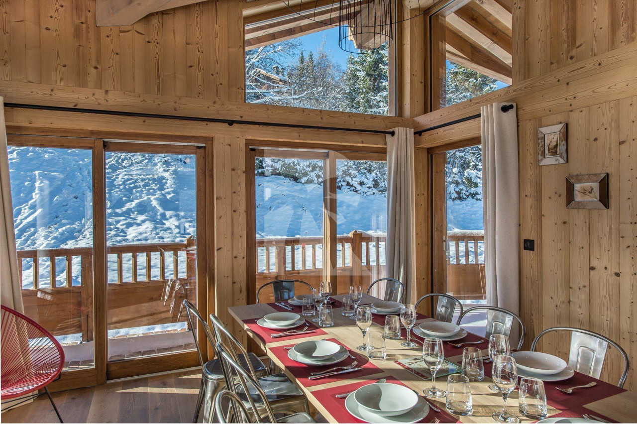 villa in Courchevel : Rent this beautiful new chalet decorated in traditional style in Courchevel Village. - Photo 5