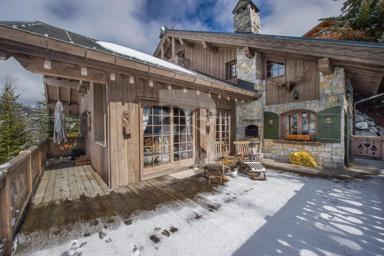 villa in Meribel : Rent this traditional and warm Savoyard chalet up to 14 guests in Musillon. - Photo 0