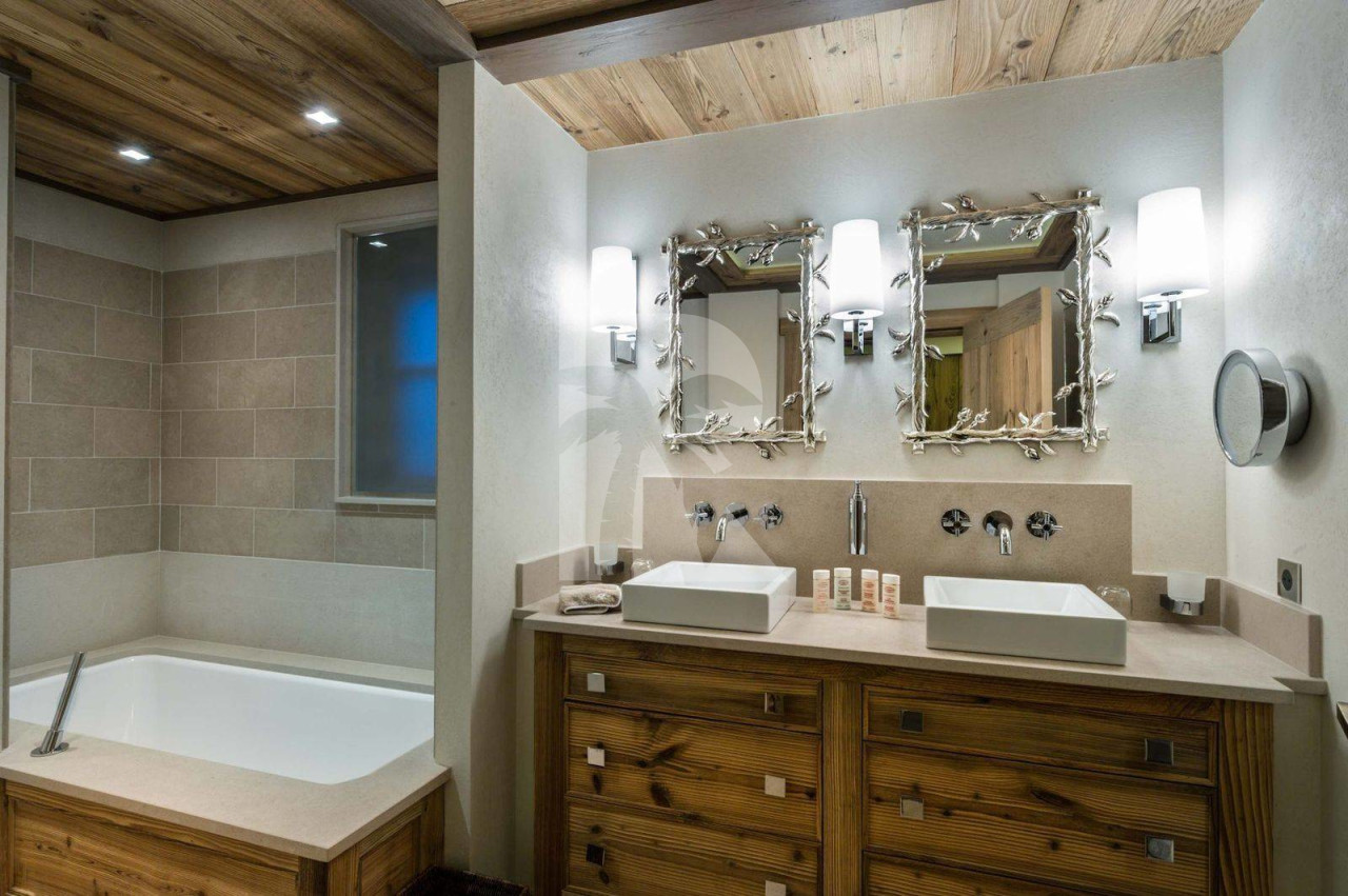 villa in Courchevel : Rent this ultimate luxury chalet of 6 ensuite bedrooms located in les Chenus. - Photo 9