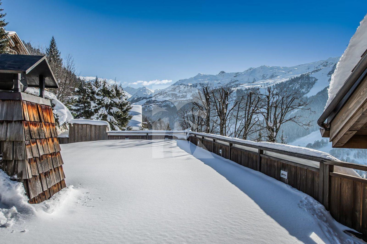 villa in Meribel : Rent one of the most luxurious chalet of Méribel with a wellness area, indoor pool for 15 guests. - Photo 0