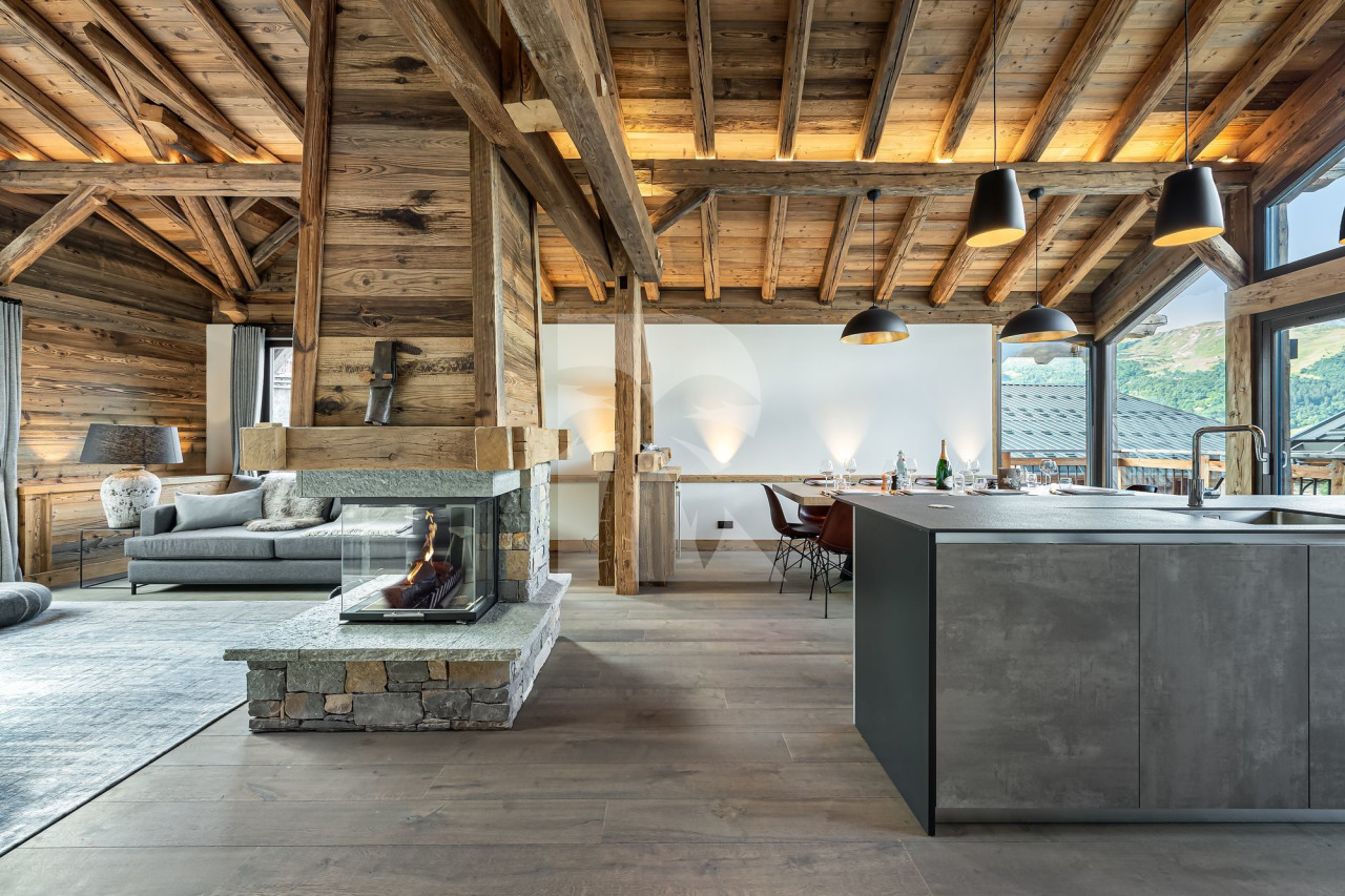 villa in St Martin de Belleville : Rent this renovated barn for 10 guest in Villarabout. - Photo 0