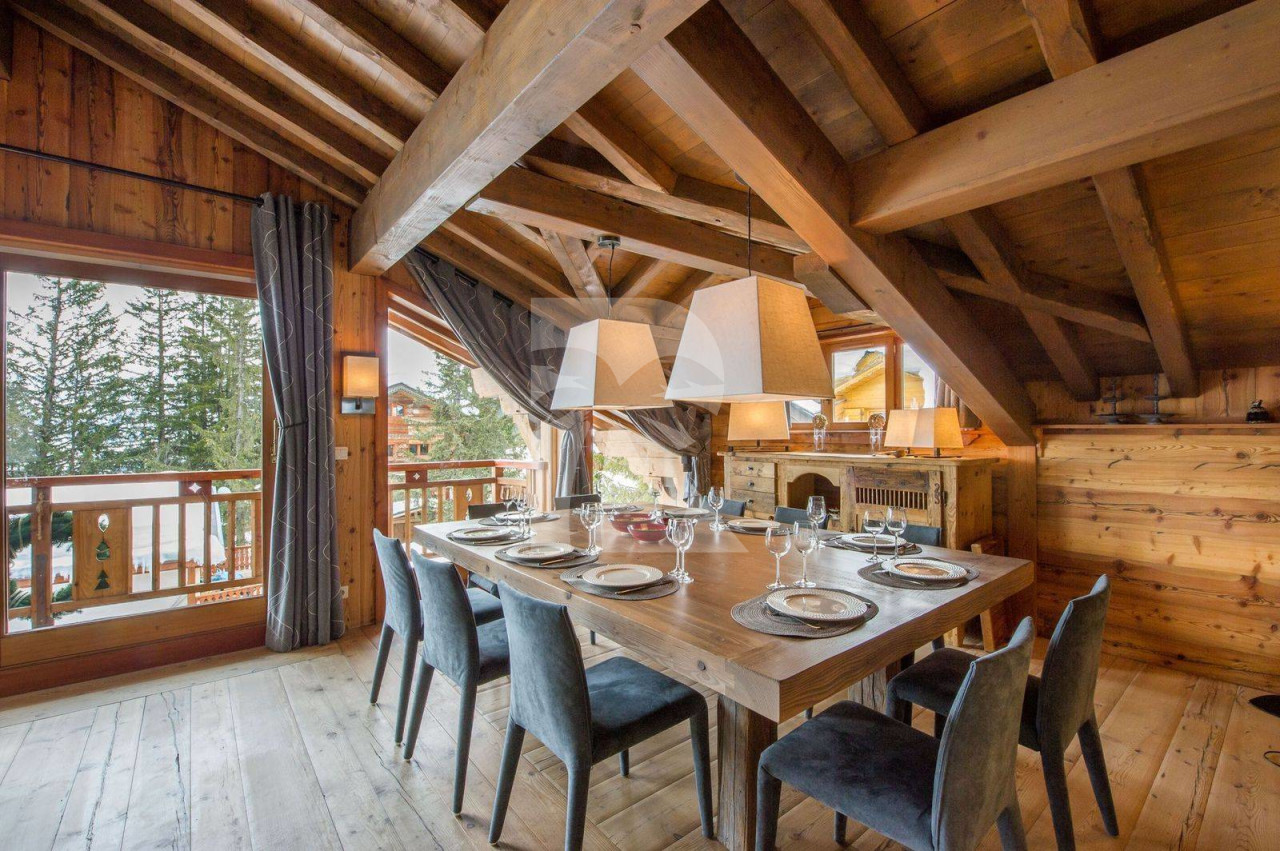 villa in Courchevel : Rent this family chalet with 4 bedrooms in Les Chenus - Photo 4
