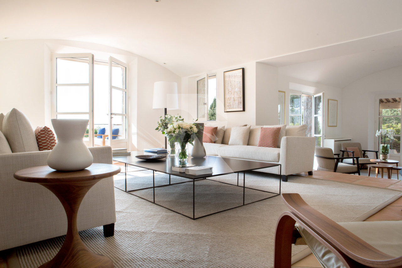villa in St Tropez : Rent this wonderful luxurious provencal villa in a domain close to St Tropez for 10 guests. - Photo 5