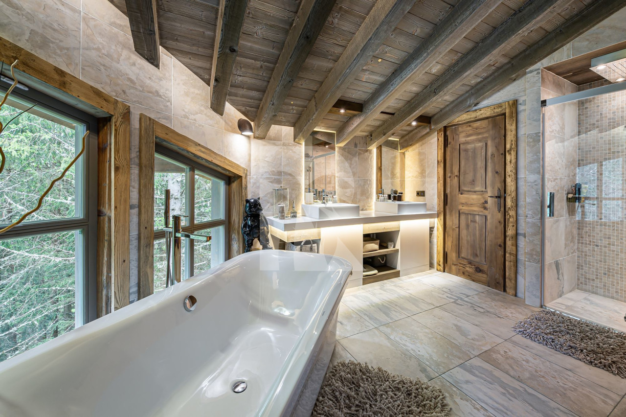 villa in Courchevel : Rent this 6 bedrooms chalet in Belvedere with a large well ness area. - Photo 8