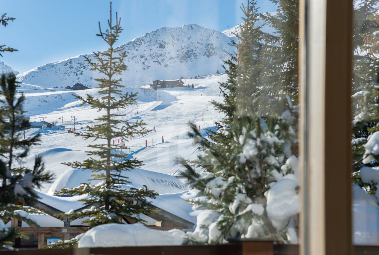 villa in Courchevel : Rent this family Chalet located in the Pralong area within fifty meters from the slopes. - Photo 7