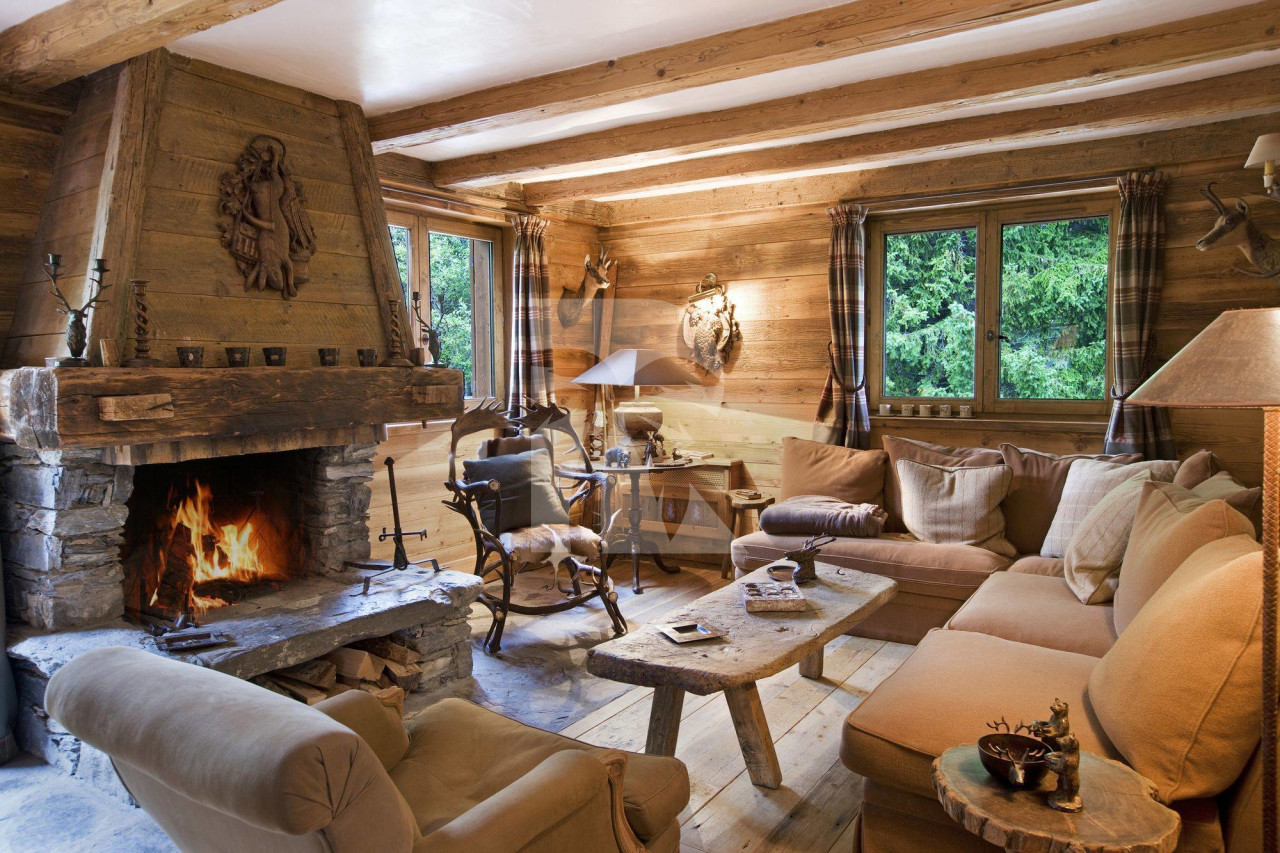 villa in Courchevel : Rent this authentic mountain chalet in the District of Plantret. - Photo 1