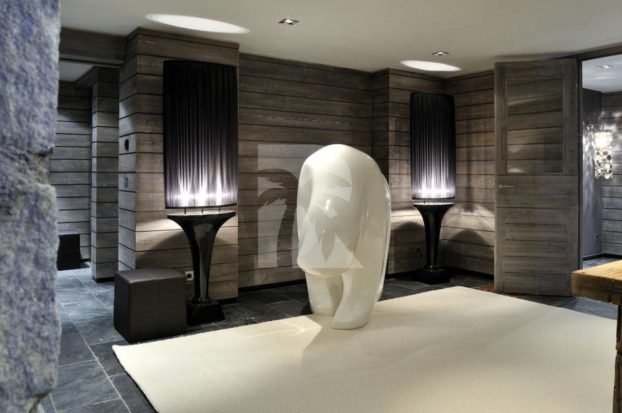 villa in Courchevel : Rent one of the most luxury chalet in Courchevel fully catered. - Photo 8