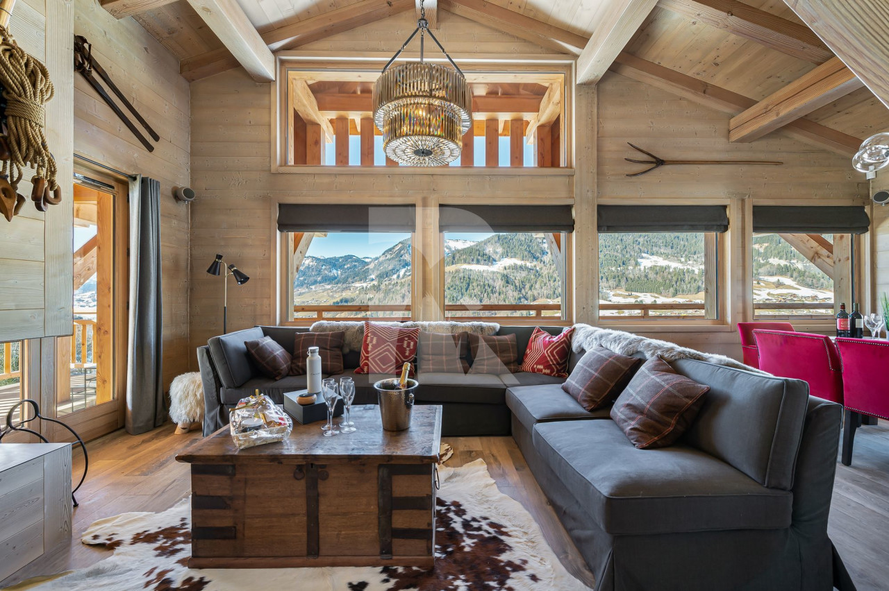 villa in Megeve : Rent this warm and welcoming chalet up to 10 guest in Megeve in the hamlet of Rochebrune - Photo 0