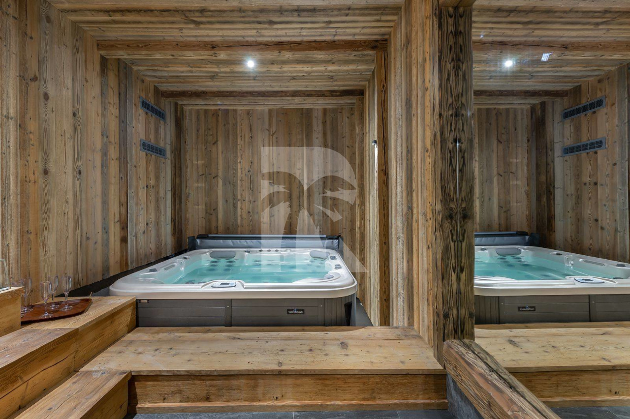 villa in Val d'Isere : Rent this 5 bedroom chalet located close to the slope in Le Fornet, Val d'Isère, with sauna and jacuzzi. - Photo 8