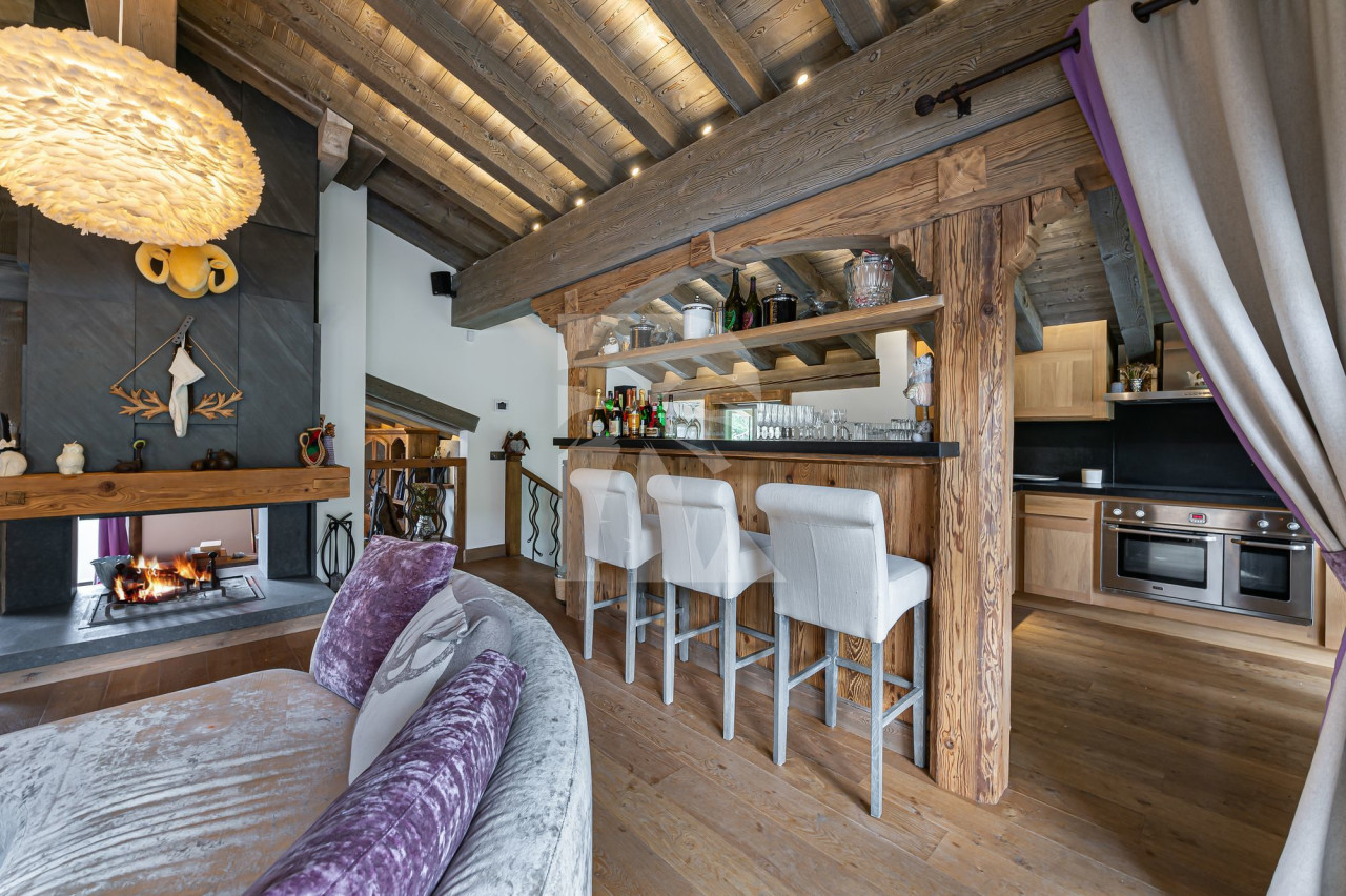 villa in Courchevel : Rent this 6 bedrooms chalet in Belvedere with a large well ness area. - Photo 4