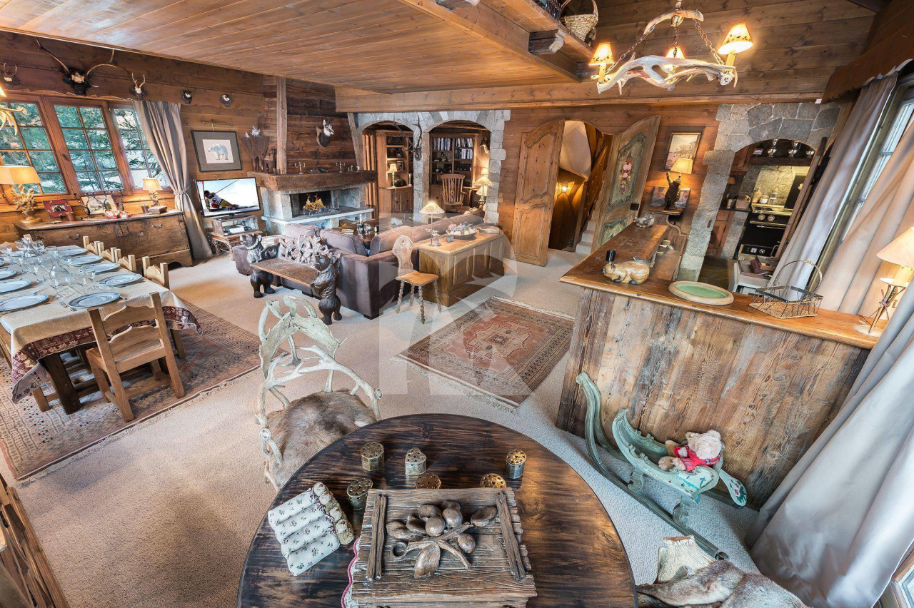 villa in Meribel : Rent this traditional and warm Savoyard chalet up to 14 guests in Musillon. - Photo 7