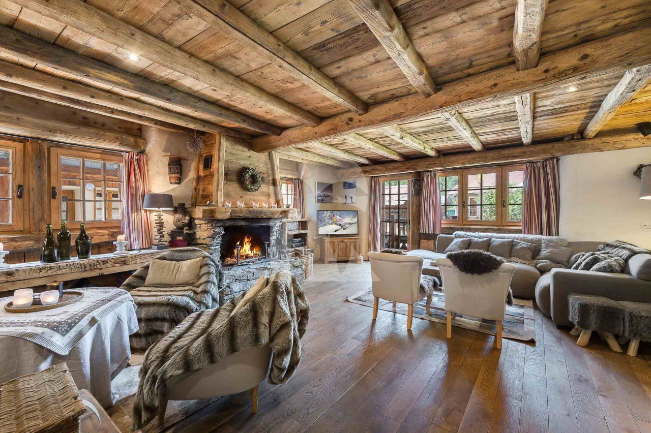 villa in Meribel : Rent this cozy chalet for 12 guests with Sauna and Jacuzzi in Méribel Le Raffort - Photo 3
