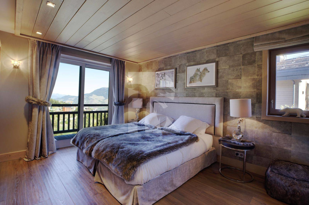 villa in Courchevel : Rent this 4 bedroom chalet in a well-known quiet place in Courchevel Moriond. - Photo 6