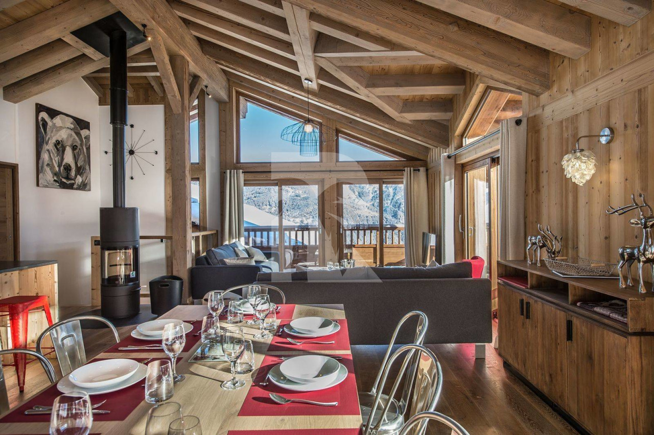villa in Courchevel : Rent this beautiful new chalet decorated in traditional style in Courchevel Village. - Photo 7