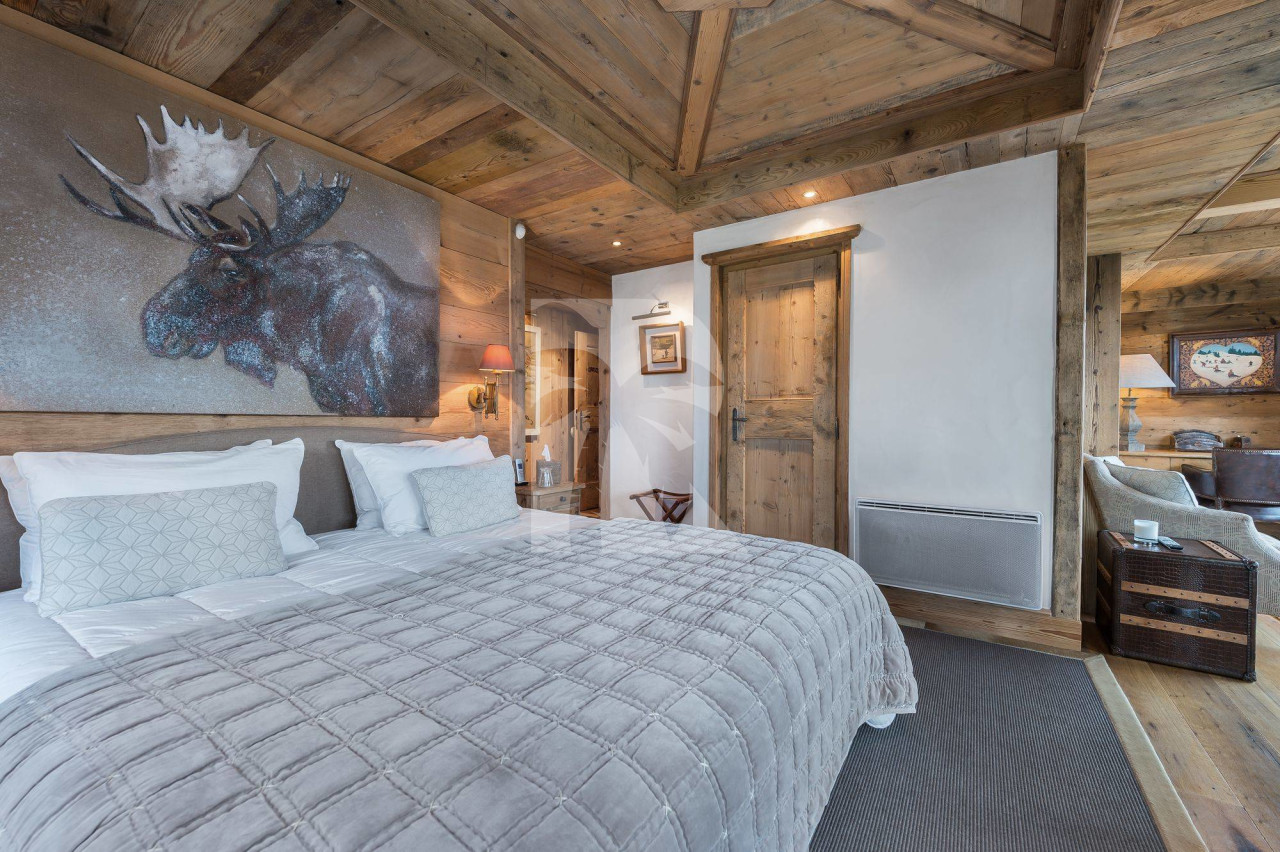 villa in Courchevel : Rent this 6 bedrooms chalet located in the Domain de Bllecôte  in Courchevel 1850. - Photo 5