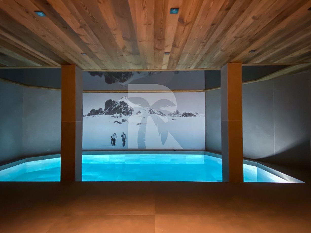 villa in Courchevel : Rent this chalet built in 2019 with all the amenities you may need for a lovely stay. - Photo 1