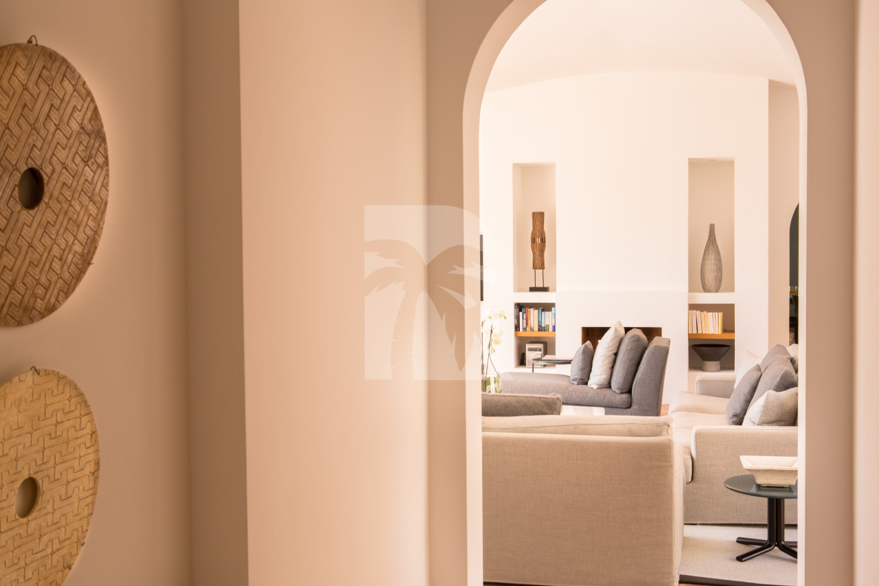 villa in St Tropez : Rent this wonderful renovated provencal villa in a private domain close to St Tropez for 8 guests. - Photo 4
