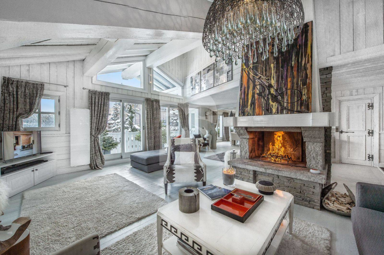 villa in Courchevel : Rent this 6 bedrooms chalet located in Cospillot - Photo 1