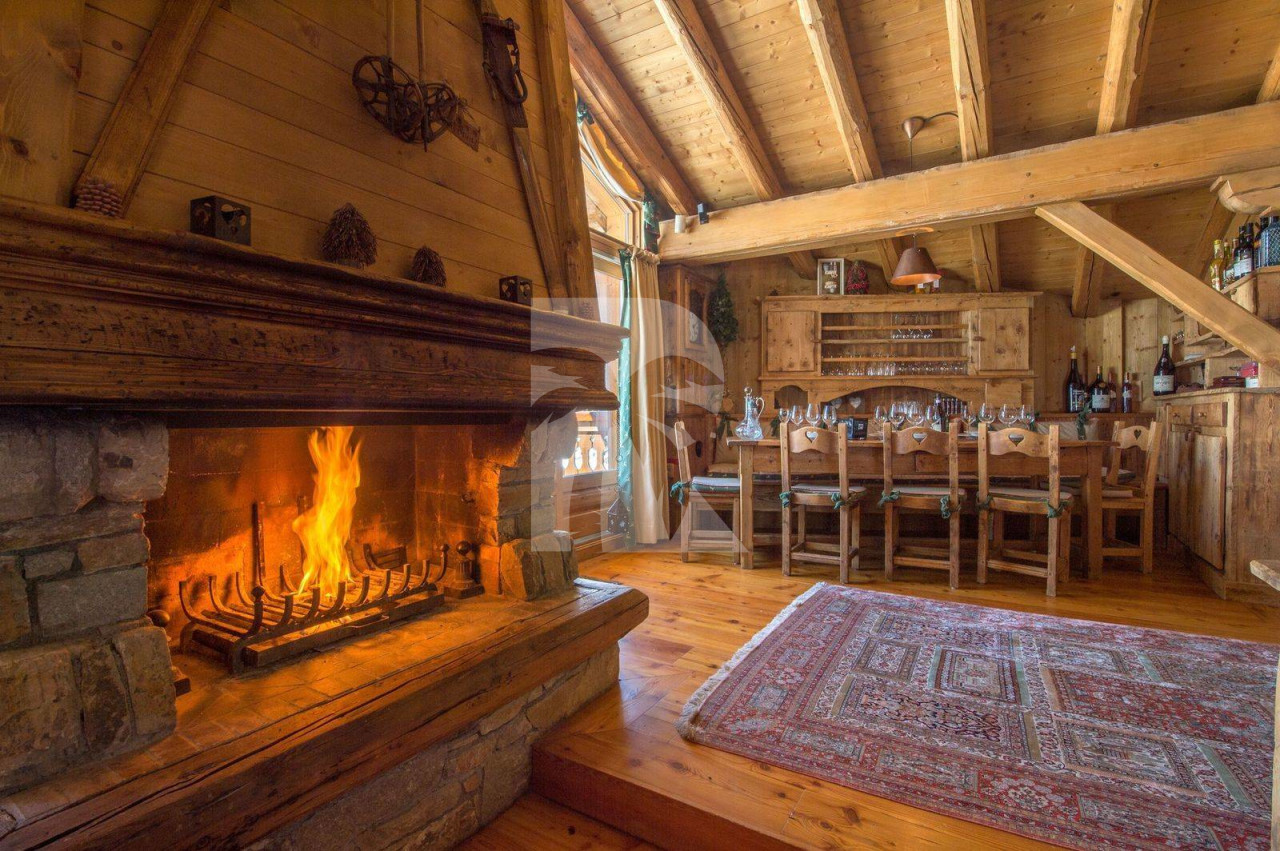 villa in Courchevel : This beautiful chalet full of character located in the Jardin Alpin in Courchevel - Photo 1