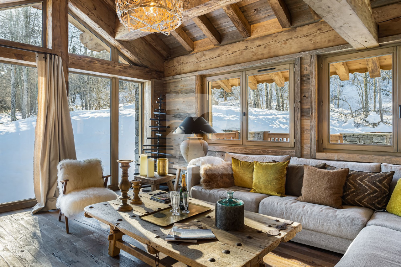 villa in Méribel : Rent this renovated chalet with a perfect location in Méribel station. - Photo 3