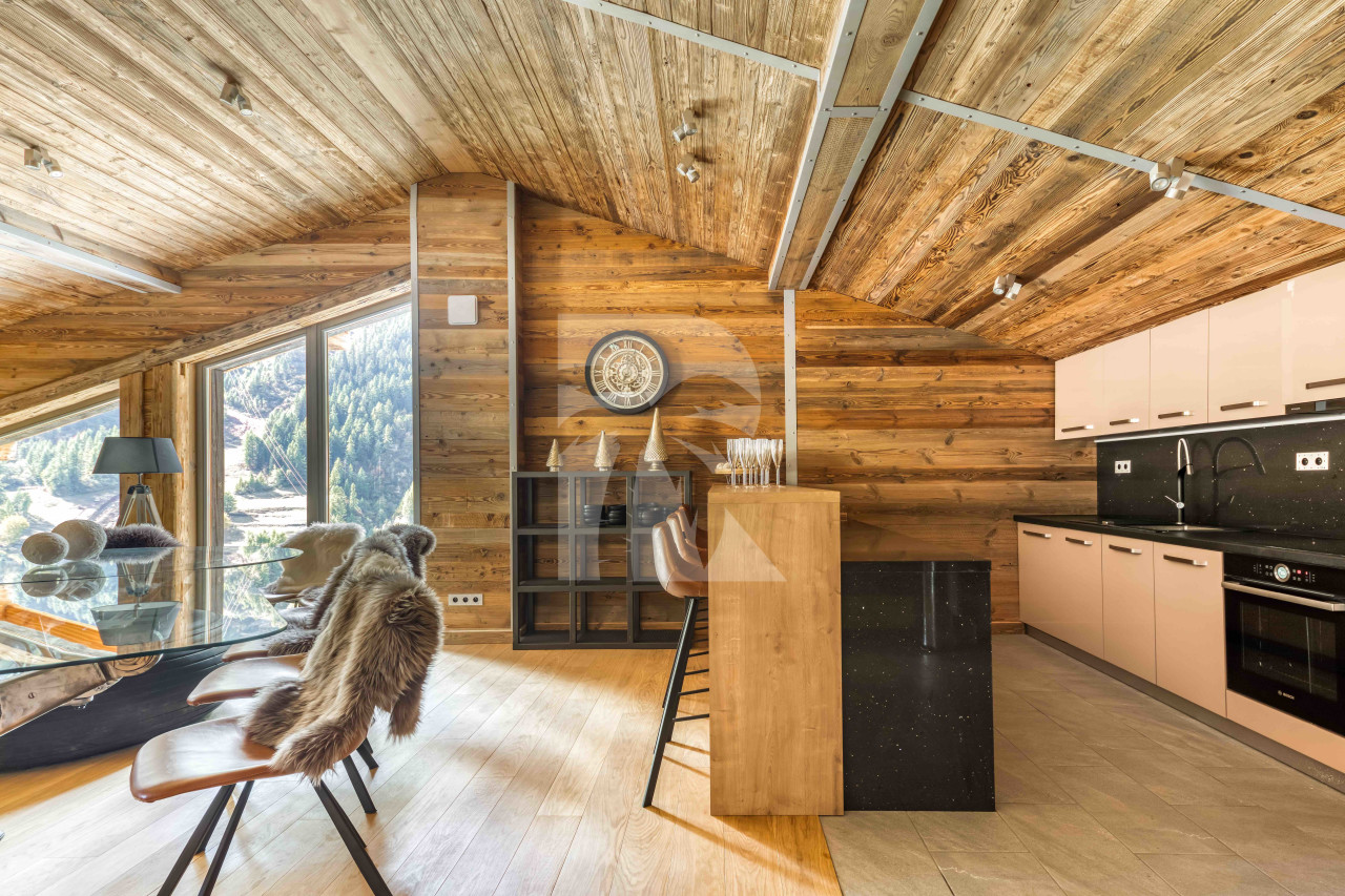 villa in Tignes : Rent this chalet with atypical decoration in Tignes Brevieres. - Photo 4