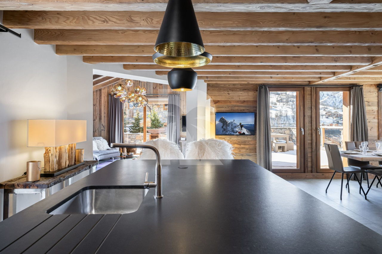villa in St Martin de Belleville : Rent this traditional but modern chalet in La Villette area in St Martin de Belleville. - Photo 7