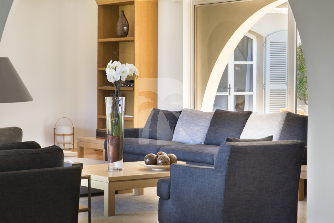 villa in St Tropez : Rent a luxurious Provencal property few step away from St Tropez and Pampelonne beaches. - Photo 4