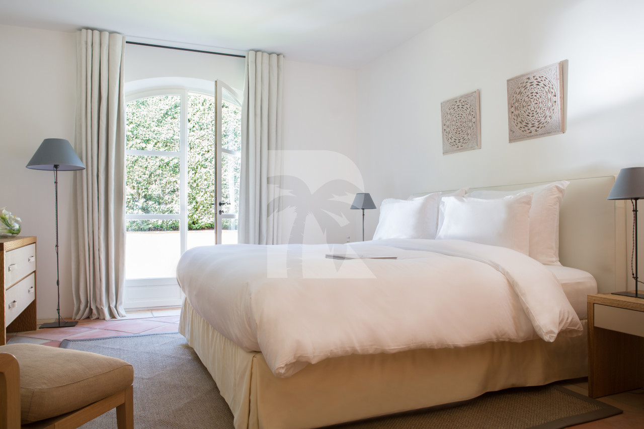 villa in St Tropez : Rent this gorgeous villa in a private and secured domain close to the Pampelonne Beaches and St Tropez lifestyle. - Photo 8