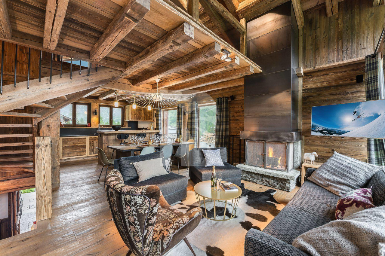 villa in Val d'Isere : Rent this chalet located in the hamlet of Le petit Alaska for 10 guests. - Photo 0