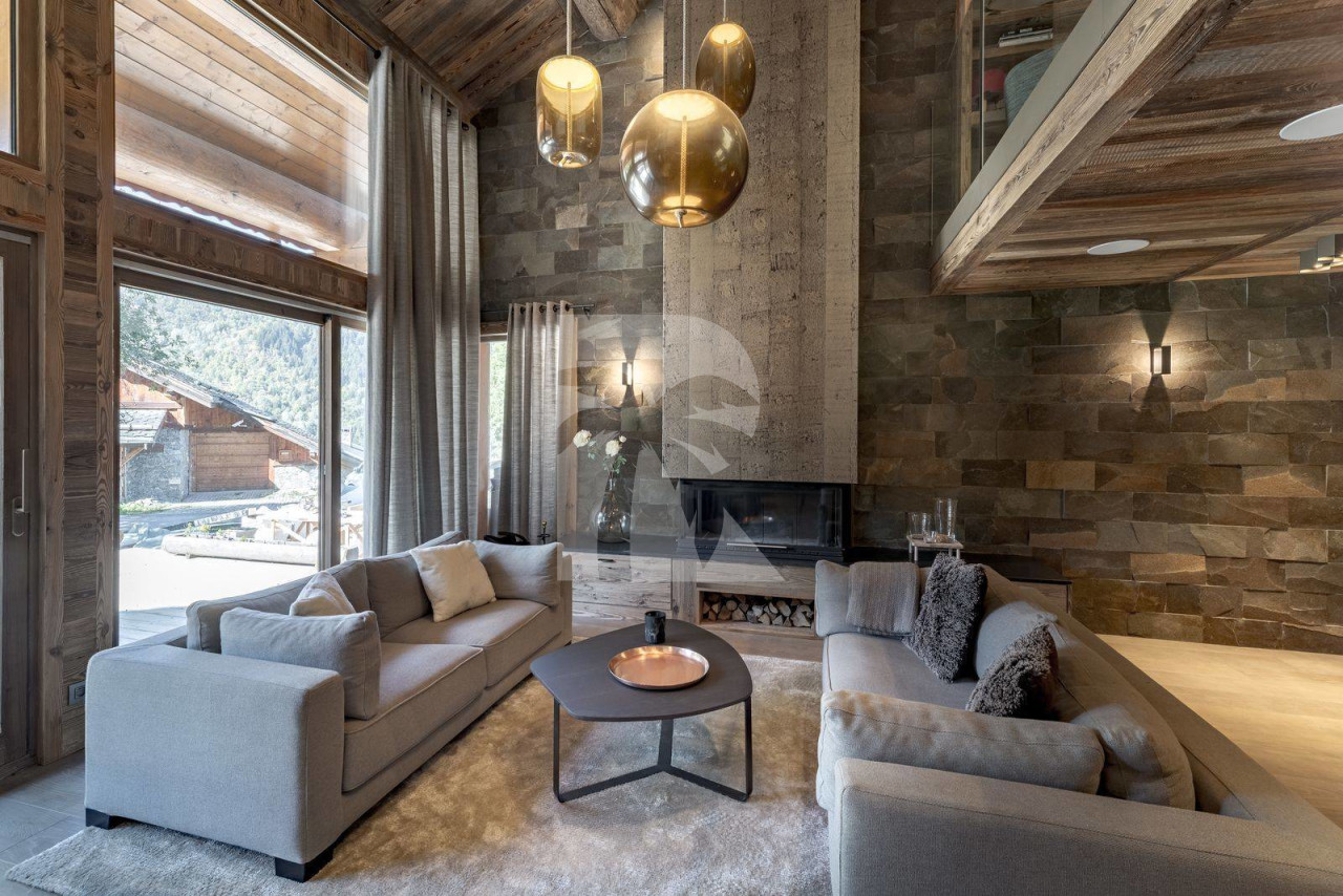 villa in Meribel : Rent  this renovated chalet at 5 mins walk from there center for 8 guests. - Photo 1