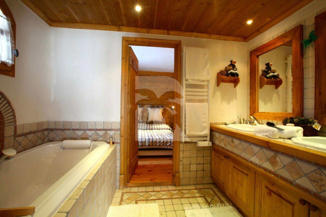 villa in Courchevel : This beautiful chalet full of character located in the Jardin Alpin in Courchevel - Photo 11