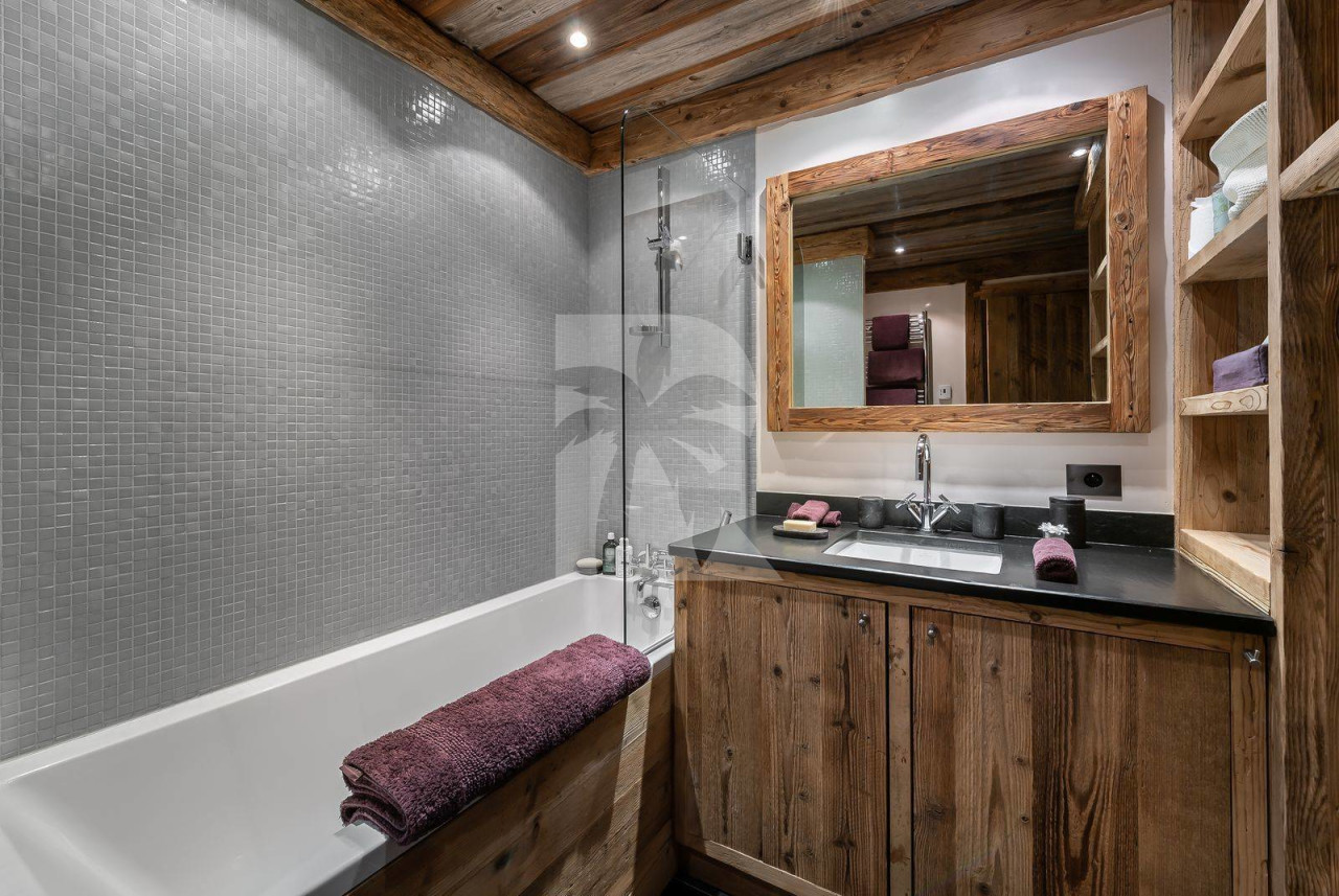 villa in Courchevel : Rent this traditional chalet located in the area of Nogentil in Courchevel 1850 - Photo 11
