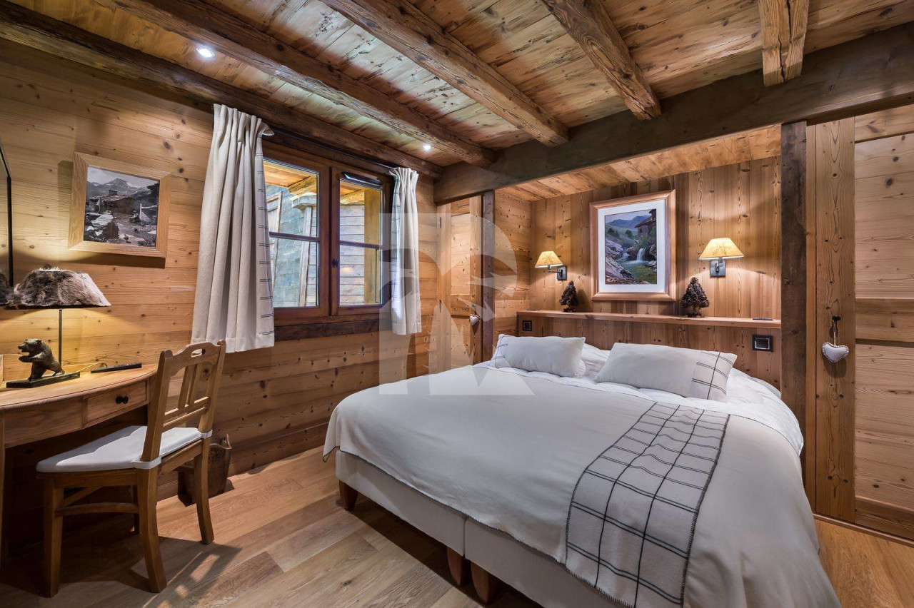 villa in Courchevel : Rent this nearby center of the resort and slopes in Courchevel Village. - Photo 10