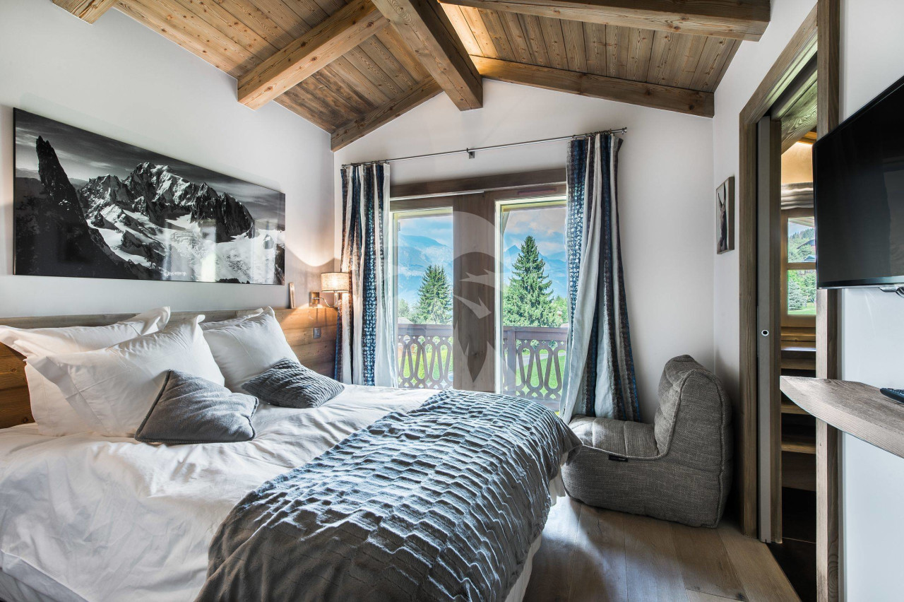 villa in Megeve : Rent this charming chalet fully renovated with contemporary decoration, 70m from the slopes in Princess area. - Photo 6