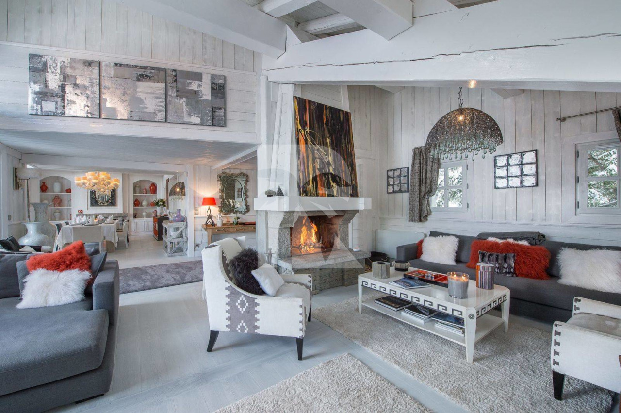 villa in Courchevel : Rent this 6 bedrooms chalet located in Cospillot - Photo 0