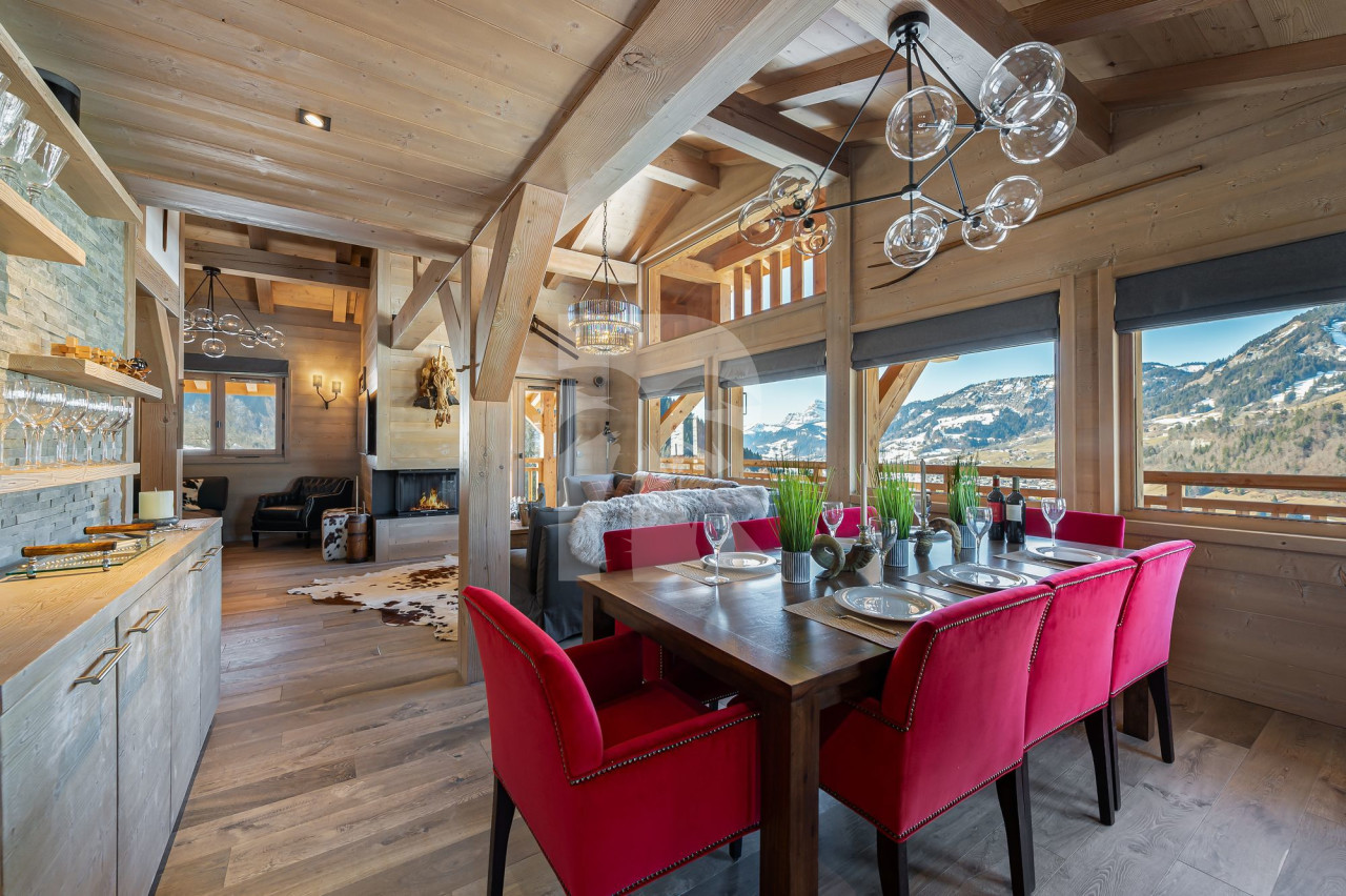 villa in Megeve : Rent this warm and welcoming chalet up to 10 guest in Megeve in the hamlet of Rochebrune - Photo 2