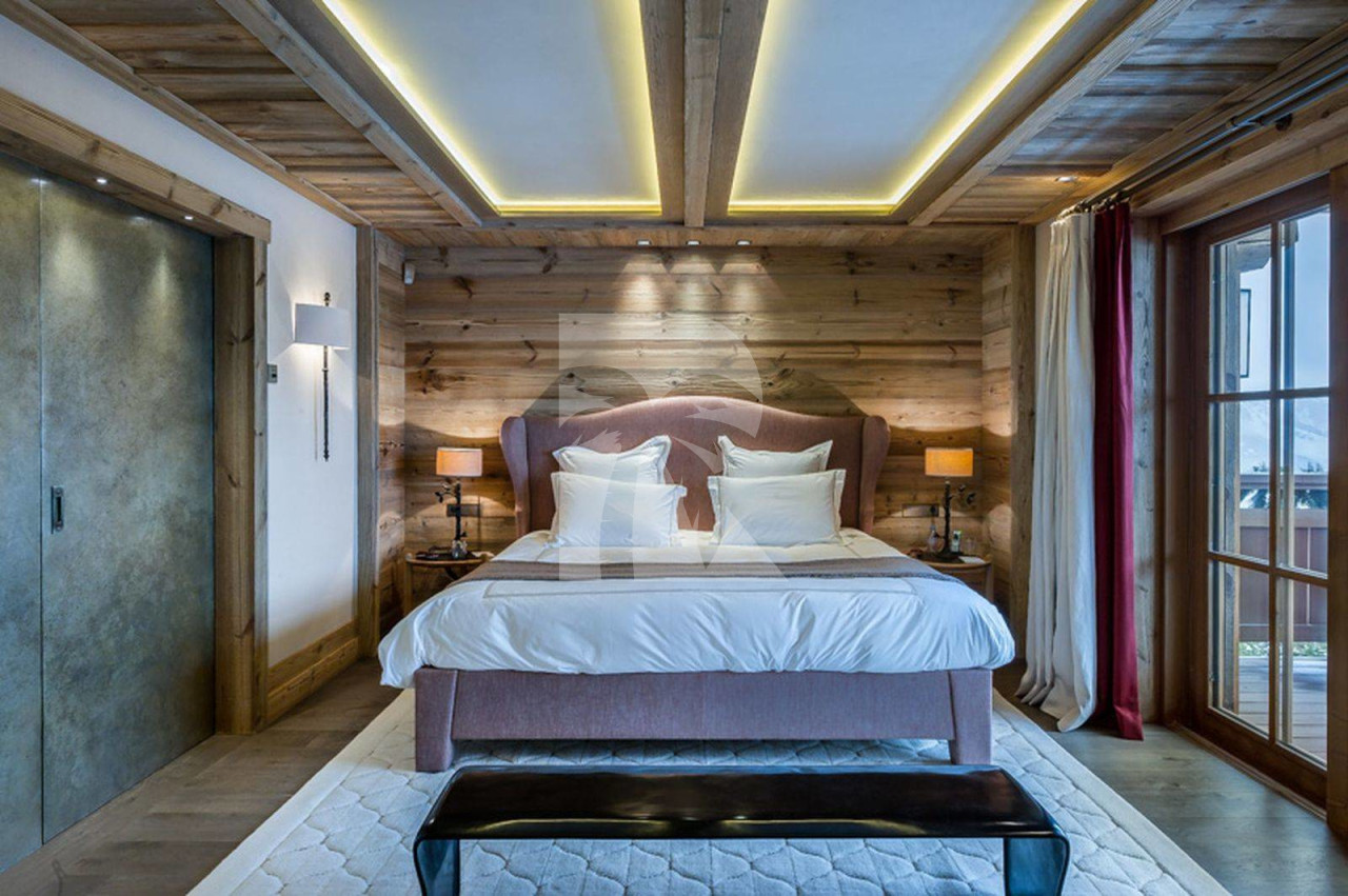 villa in Courchevel : Rent this 6 bedroom chalet with a panoramic view of the peaks of Bellecôte glacier - Photo 12