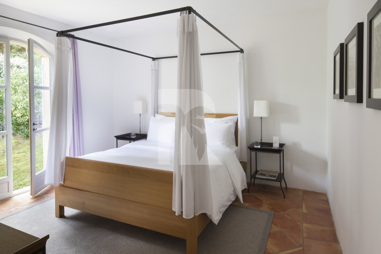 villa in St Tropez : Rent a luxurious Provencal property few step away from St Tropez and Pampelonne beaches. - Photo 12