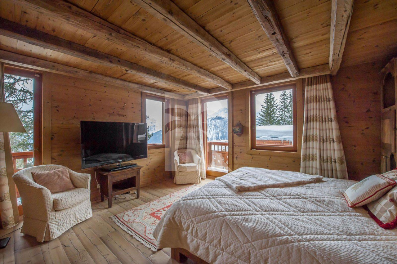 villa in Courchevel : Rent this family chalet with 4 bedrooms in Les Chenus - Photo 9