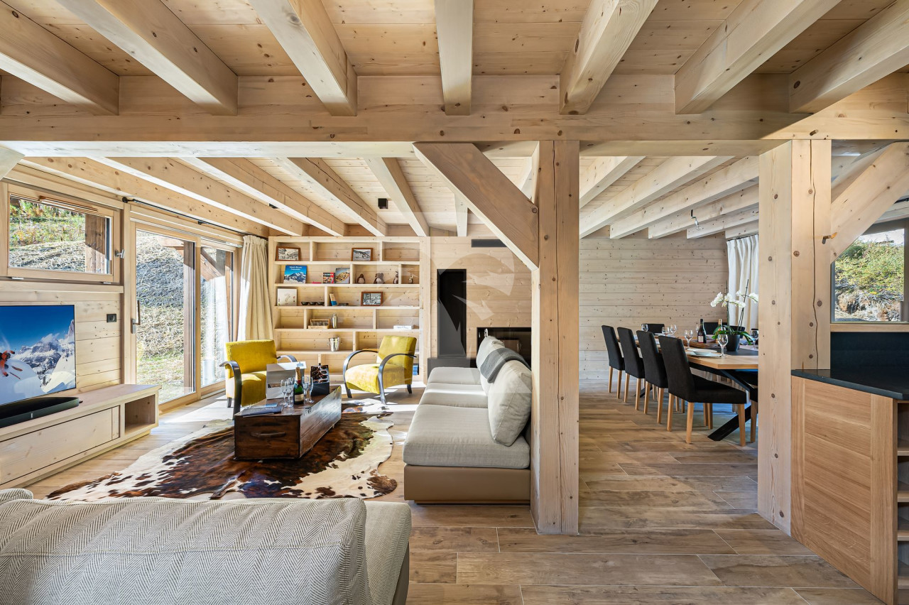 villa in Val d'Isere : Rent this ski in ski out chalet close to the accommodations in Val d'Isère. - Photo 0