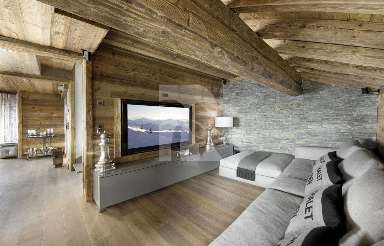 villa in Courchevel : Rent this ultimate luxury chalet Aster  located near the centre of Courchevel 1850 - Photo 3