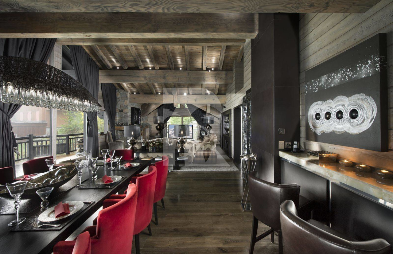 villa in Courchevel : Rent one of the most luxury chalet in Courchevel fully catered. - Photo 4