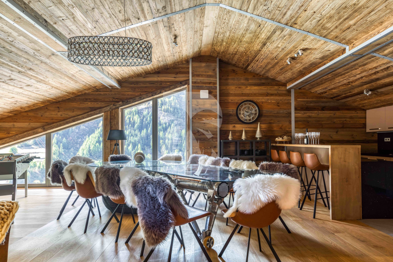 villa in Tignes : Rent this chalet with atypical decoration in Tignes Brevieres. - Photo 2