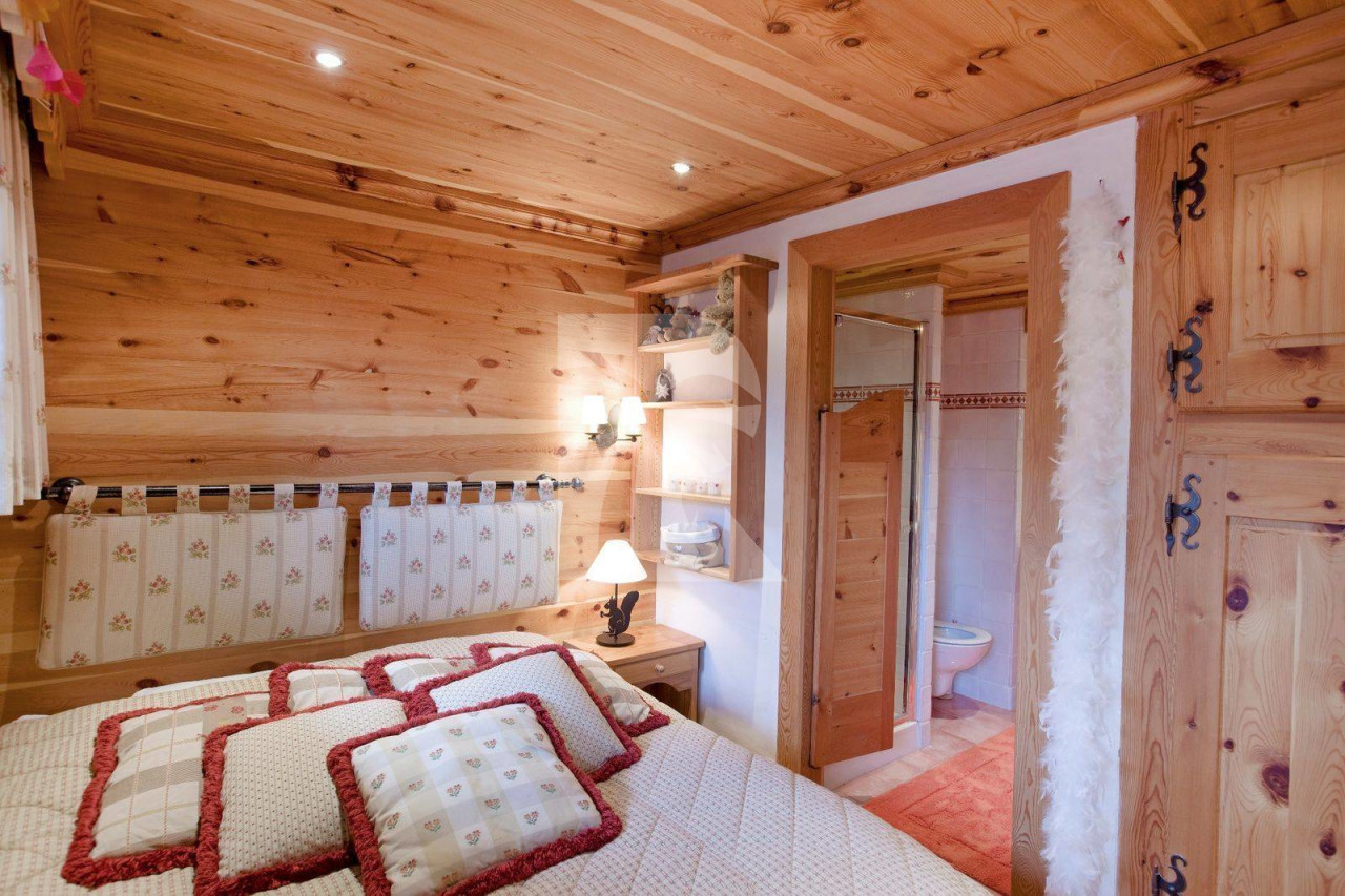 villa in Courchevel : Rent this family chalet with 4 bedrooms in Les Chenus - Photo 6